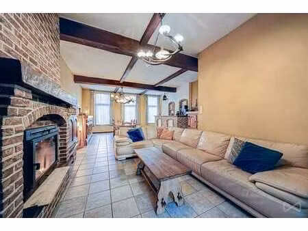 maison bel-étage 3 chambres avec rez commercial en centre-vi