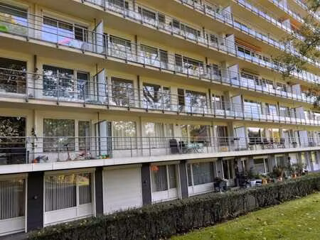 a vendre – appartement avec terrasses  cave et garage