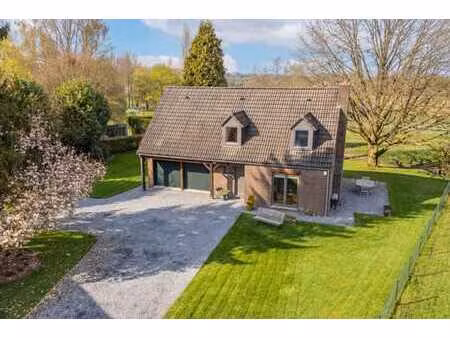 villa 4 ch à nandrin érigée sur un terrain de 50 ares !!