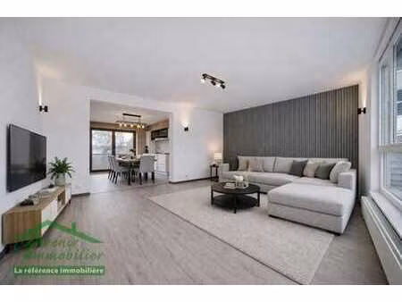 bel appartement 1 chambre rénové avec terrasse et grenier