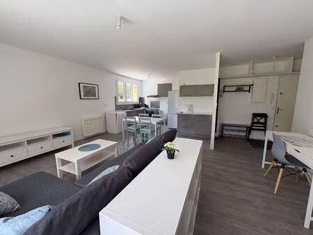 location appartement 3 pièces meublé à caen (14000) : à louer 3 pièces meublé / 65m² caen