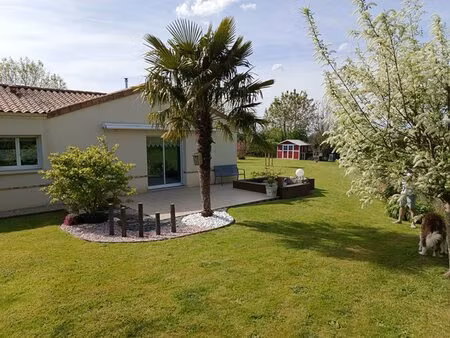 maison de plain pied sur la commune de beaulieu sous parthenay de 98.71m²