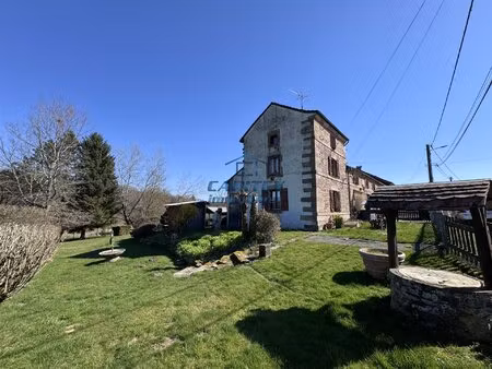 ferme de 216 m2 - 4 chambres - 1528 m2 de terrain.