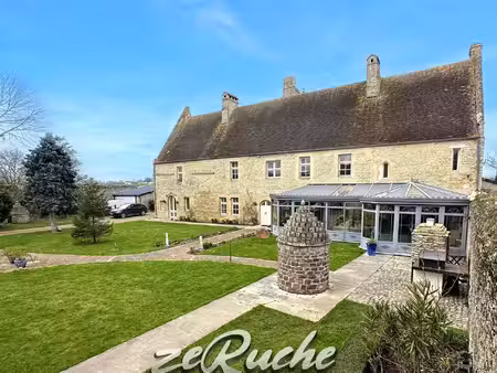 manoir historique rénové avec prestations haut de gamme  un gîte et plusieurs dépendances