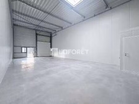 location bureaux et commerces à oissel (76350) : à louer / 105m² oissel