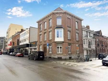 thieffry : appt 1ch + mezzanine - petite copro