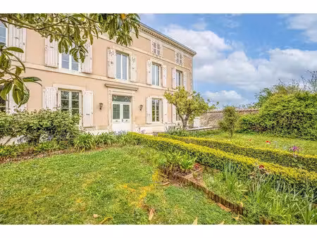 vente maison 8 pièces 220 m² à chauray (79180)  685 980 €
