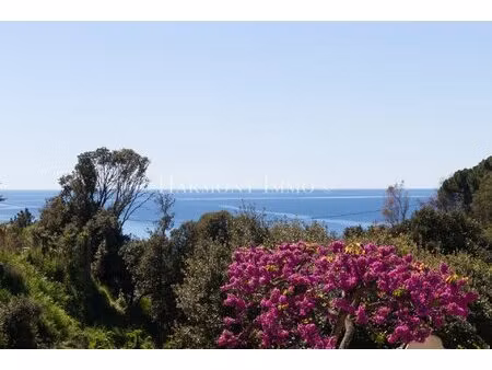 villa de caractère avec vue mer au calme & terrain plat.