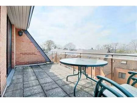 penthouse duplex +- 244m² / terrasses + garage