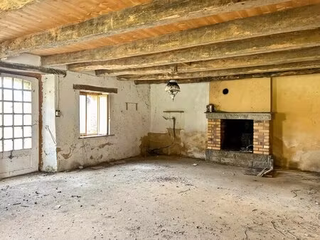 charmante longère en pierre à guerlédan