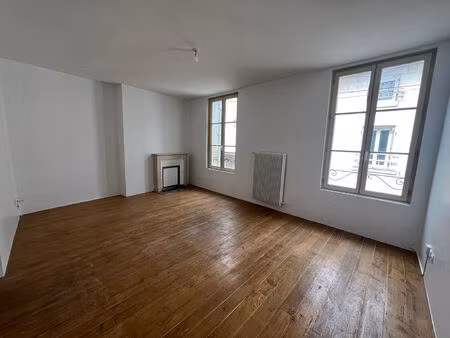 maison de ville + garage proche gare et hôpital niort - 91m²