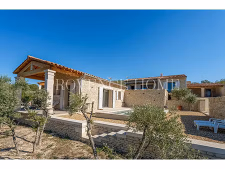 vente propriété 5 pièces 135 m² à gordes (84220)  1 166 000 €