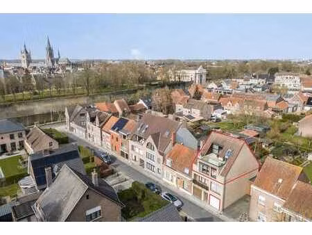 appartement à vendre avec terrasse sur le toit près des fort