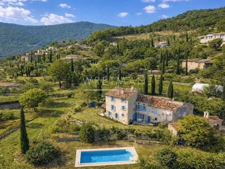 maison de luxe à vendre à seillans