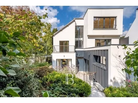 maison de luxe à vendre dans le quartier thierry-saint cloud