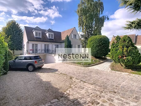 maison spacieuse à vendre à frépillon - 5 chambres  183 m²