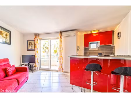 vente appartement 2 pièces 42.42 m² à cavalaire-sur-mer (83240)  230 000 €
