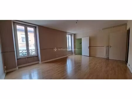 grand appartement t3