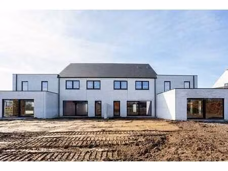 maison neuve au centre de deerlijk