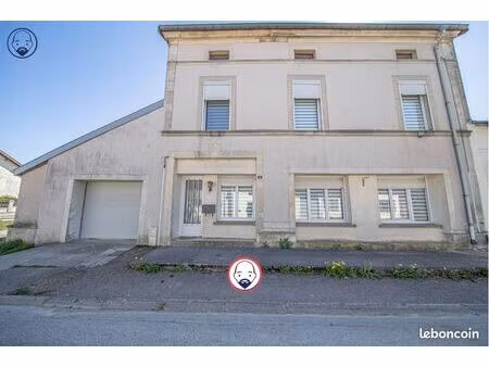maison 8 pièces 212 m²