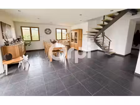 maison henneveux m² t-7 à vendre  360 000 €