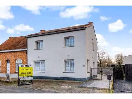 maison mitoyenne clé en main avec grand jardin