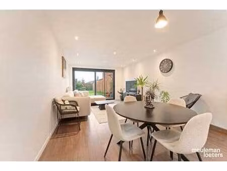 maison entièrement rénovée avec un confort contemporain