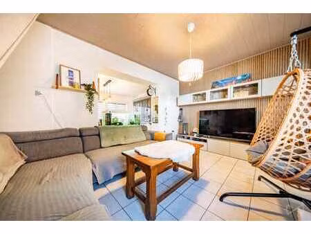 rue de l'amérique 142 à 6010 couillet