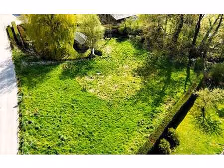 terrain constructible 1460m² à jodoigne