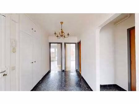 hankar - appartement - spacieux et lumineux