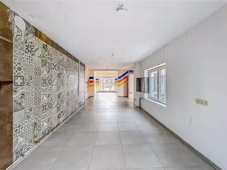 superbe surface commerciale de 60m²