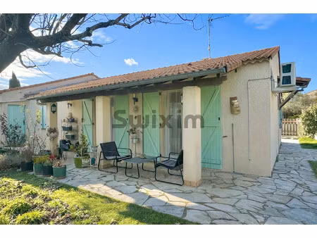 maison de plain-pied au calme  proche centre-ville  avec jar