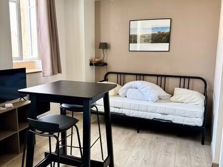 studio meublé centre historique beaune dispo 1er mai