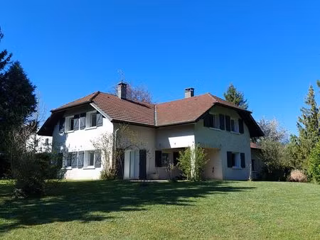 magnifique villa familiale t7 - 200 m² - grand terrain - prévessin-moëns