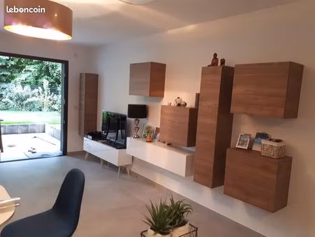 a louer grand t2 en rez-de-jardin avec garage