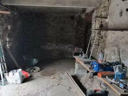 atelier 75m2 a louer