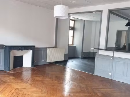 loue f4 au centre de baume les dames 670 / mois