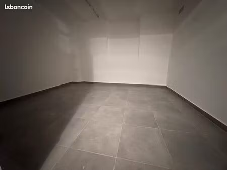 location de cave de 10m2 centre carnoles