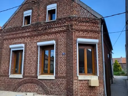 maison f4 jardin à avesnes les aubert a louer