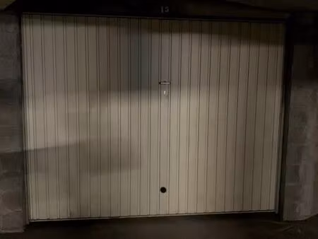 garage/box 24 m² cholet