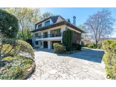 maison pomponne 245 m² t-8 à vendre  549 000 €