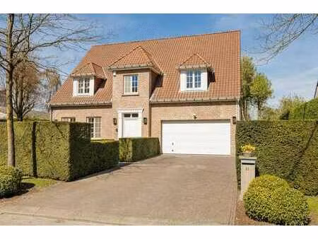 instapklare villa op toplocatie in een doodlopende straat.