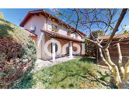 location maison  89 m² t-5 à genas  1 650 €