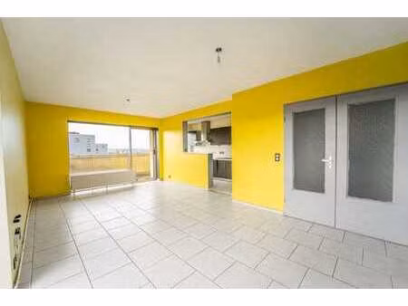 bel appartement 3 chambres avec 2 garages