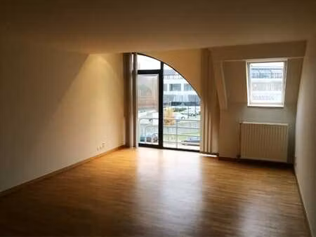 appartement 2 chambres avec excellentes connexions