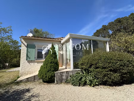 maison plain pied avec véranda  garage  piscine et jardin at