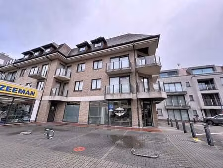 espace commercial au centre de heist