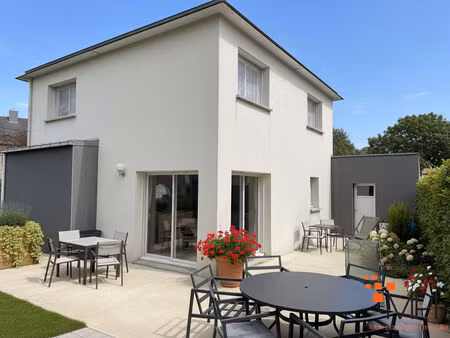 maison contemporaine ? confort moderne et cadre de vie privilégié