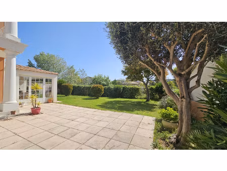 villa de 160 m2 sur 515 m2 de terrain proche centre et plage