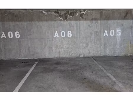 location stationnement  m² t- à toulouse  55 €